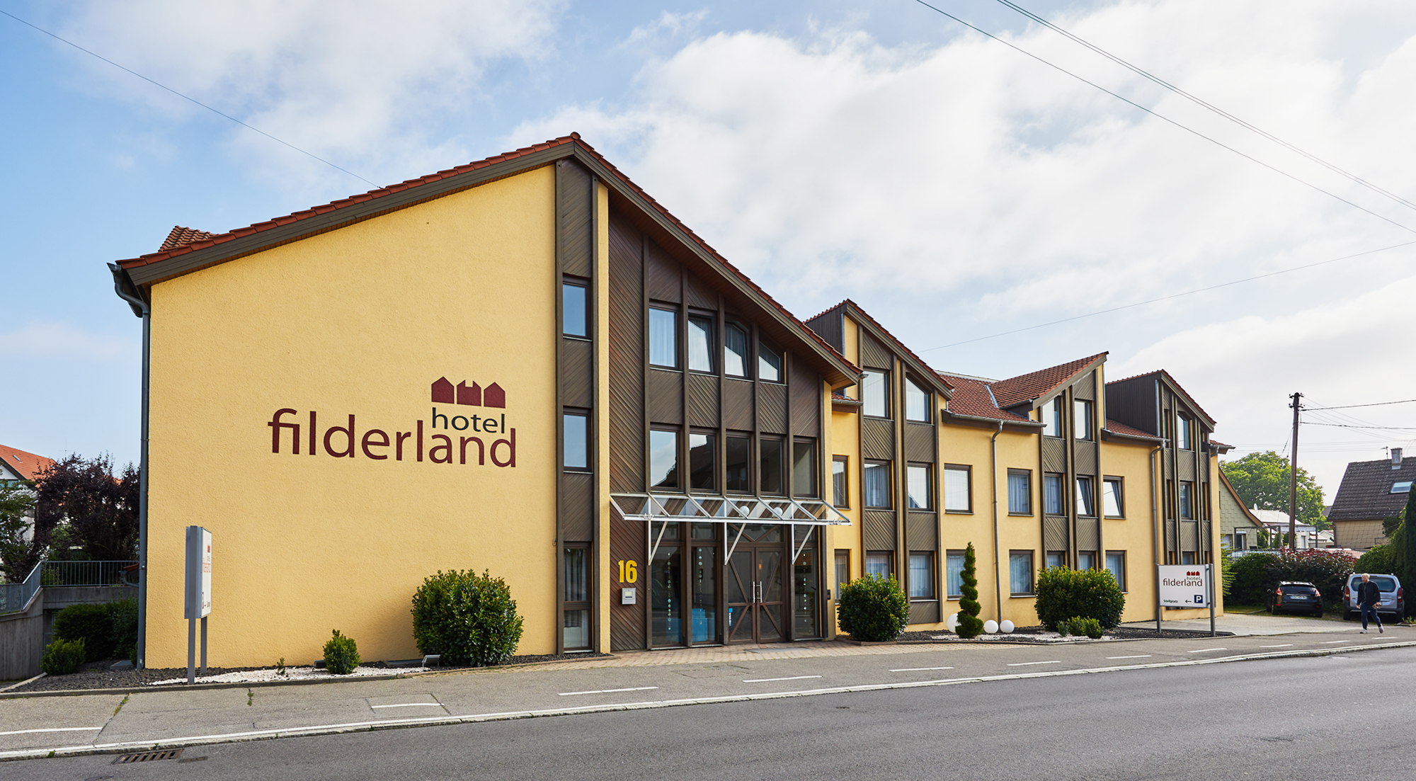 Frontansicht_Messehotel Airport-Hotel StuttgartHotel Filderland Leinfelden Echterdingen